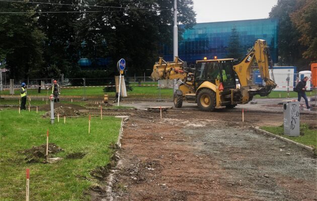Rozjela se revitalizace okolí zimního stadionu, skončí v červnu příštího roku