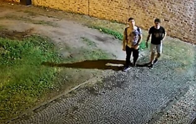 Policie stále hledá dvojici mladých sprejerů na viedozáznamu
