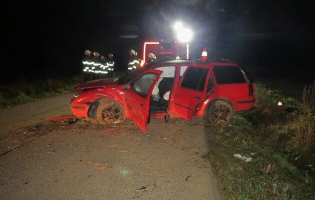 Motorkářka v zatáčce nezvládla stroj a havarovala, při nehodě zemřela
