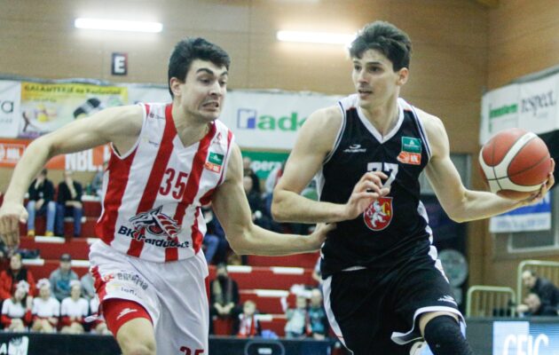 Prohra v derby. Královští sokoli zaspali začátek