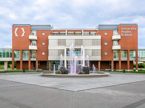 Zájem o studium na UHK roste. Přihlásilo se o tisíc zájemců víc než loni