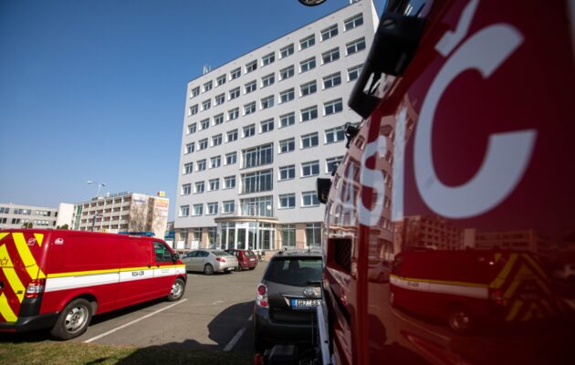 Hradecké KACPU upravuje otevírací dobu, počet odbavených uprchlíků klesá