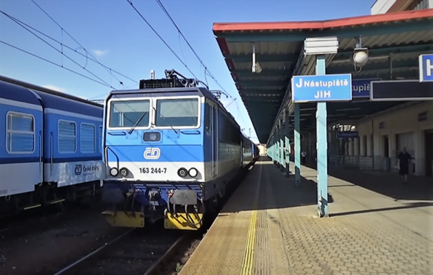 Na hlavní trati z Hradce do Prahy bude od pondělí do pátku výluka