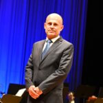 Hradec udělil čtyři medaile významným osobnostem