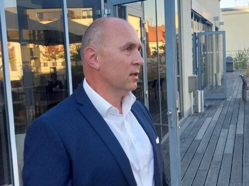 Hejtman Koleta: Změnu v placení nepedagogů odnesou obyvatelé obcí, kde je škola