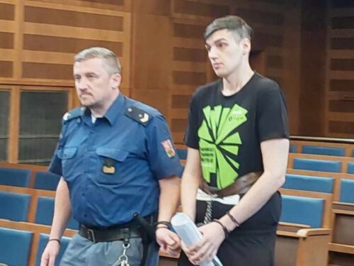 Místo doživotí 30 let. Vrchní soud zmírnil trest za upálení muže v Plotištích