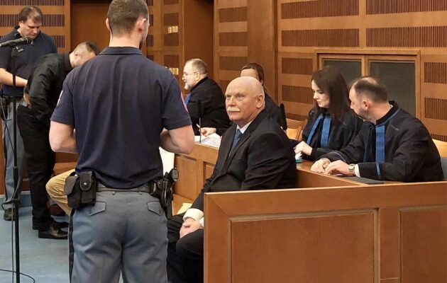 Hradecký soud poslal advokáta Jelínka do vězení, vraždu mu ale neprokázal