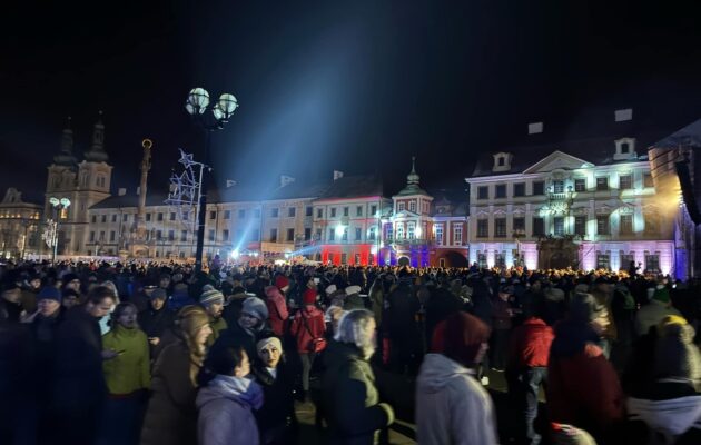 OBRAZEM: Novoroční akce První den spolu přilákala na Velké náměstí tisíce lidí