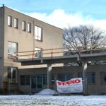 Další posun na Střezině. Proměnou prošel objekt se vstupem a kancelářemi