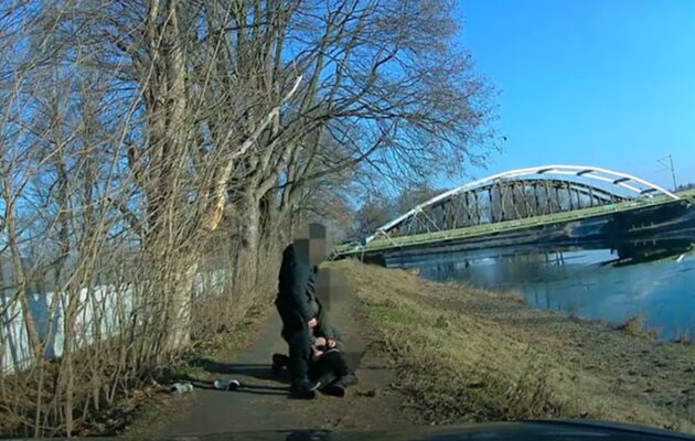 GIBS: Policisté při zadržení mladíka podezřelého z vraždy prodavaček nepochybili
