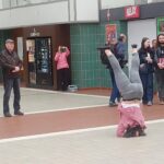 Jedinečné taneční dílo Connecting Stations na vlakovém nádraží