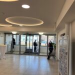 FOTO: Město dnes otevřelo nově zrekonstruovanou vstupní část ZUŠ Střezina