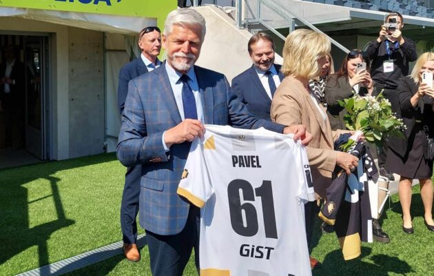 OBRAZEM: Prezident Pavel navštívil Hradec Králové