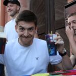 FOTO: V Hradci začal divadelní festival Regiony. Ulice zaplnily stovky lidí