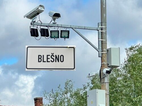 Řidiči pozor: V Blešně v sobotu startuje ostrý režim úsekového radaru