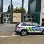 Policejní zásah na magistrátu skončil. Nebezpečí nehrozilo, granát byl znehodnocený