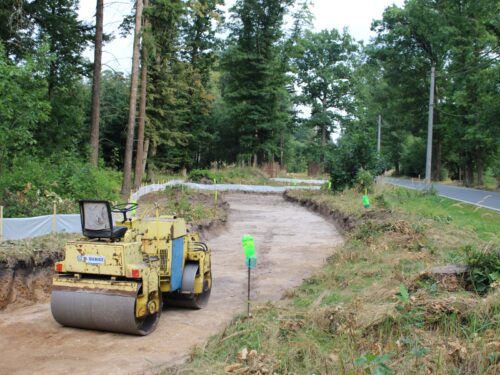 OBRAZEM: Stavba cyklostezky k lesnímu hřbitovu za 20 milionů odstartovala