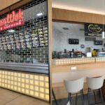 OBRAZEM: Špína a švábi. Inspektoři uzavřeli v OC Kukleny asijské bistro i pizzerii