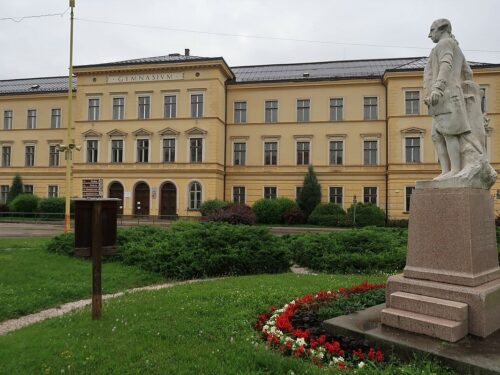 Tři gymnázia v Královéhradeckém kraji neotevřou první ročníky osmiletého studia