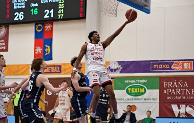 Hradec doma přetlačil USK 89:81. Popović zářil, rozhodla bojovnost v závěru