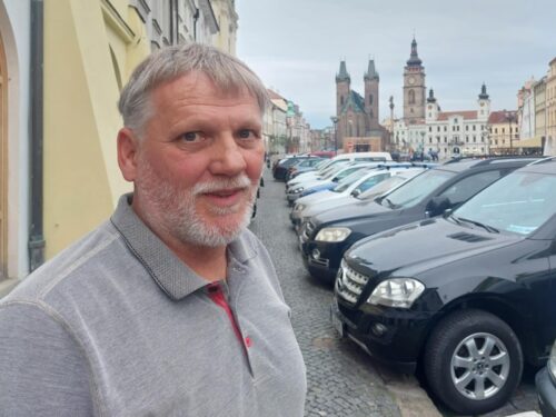 Hradecká kometa voleb Jiří Vojáček: Z Biskupského gymnázia až do sněmovny