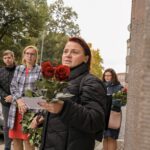 FOTO: V Hradci přibylo dalších 15 kamenů zmizelých, připomínají oběti nacismu