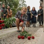 FOTO: V Hradci přibylo dalších 15 kamenů zmizelých, připomínají oběti nacismu
