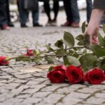 FOTO: V Hradci přibylo dalších 15 kamenů zmizelých, připomínají oběti nacismu
