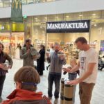 FOTO: Hradec hrál na odpad. Nástroje z PET lahví i starých trubek rozezvučely OC Aupark