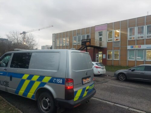 Případ popálených v hradecké škole policie vyšetřuje pro těžké ublížení