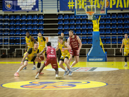 Statečný výkon Hradce v Opavě nestačil, závěr ovládli domácí střelci