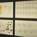 Dvojice výrazných umělců nabízí tvorbu na papíře a prostorové objekty