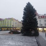 OBRAZEM: V centru Hradce už stojí oba vánoční stromy. Jak se vám líbí?