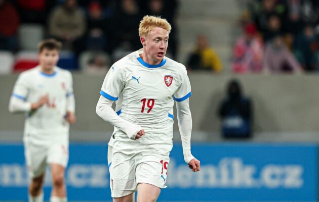 Lvíčata zaskočila favorita. S Portugalskem uhrála pod lízátky cennou remízu