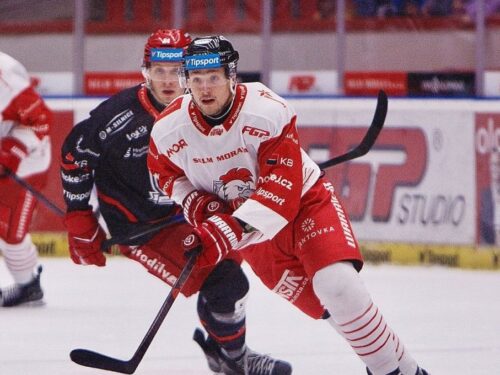 Hradec rozdrtil Olomouc 7:1 a je druhý. Čtyřmi body zazářil Tamáši