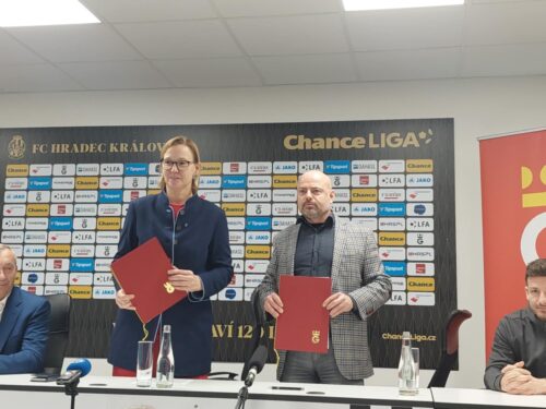 FC Hradec Králové má nové majitele. Šéfem klubu je Šenk, v představenstvu i Jukl