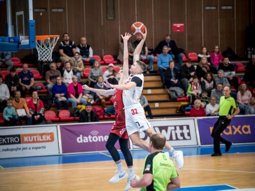 Nymburk rozhodl po přestávce. Hradec favoritovi vzdoroval jen poločas