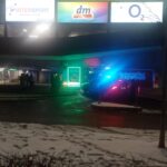 Útočník se sečnou zbraní zranil ve Futuru dva lidi, centrum je uzavřené