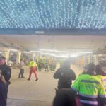 Útočník se sečnou zbraní zranil ve Futuru dva lidi, centrum je uzavřené