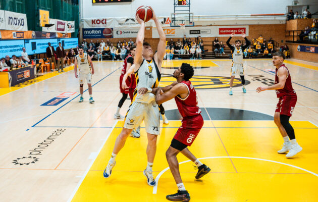 Hradec je po základní části NBL poslední. V Písku se mu znovu nepodařil závěr