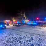 FOTO: V Osadě vycházejícího slunce v noci shořela chata, škoda je půl milionu