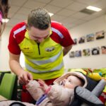 Malý zázrak z léta má pokračování. Zachráněná maminka přišla s dcerou poděkovat
