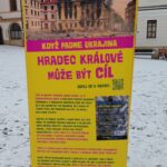 Na Malém náměstí leží maketa ruského dronu