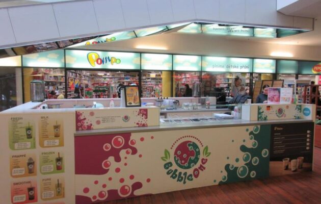 Další švábi v Atriu. Inspekce v pátek uzavřela stánek s bubble tea
