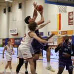 Hradec čeká baráž o NBL. Se Slavií ztratil slibně rozehraný zápas