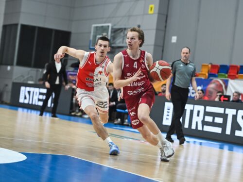 Skvělá střelba rozhodla. Hradečtí basketbalisté přestříleli Slavii 97:89