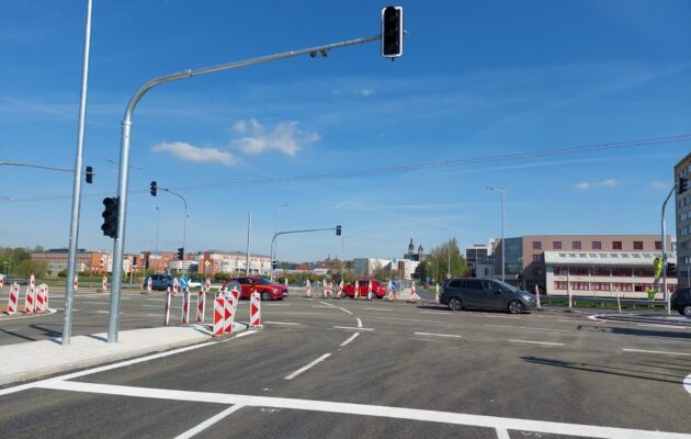 Přípravy na otevření křižovatky Mileta vrcholí