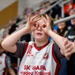 FOTO: Hradec bude hrát NBL i v příští sezóně. Zlín porazil jasně 94:62