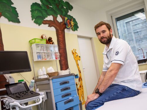 Medicínský talent, lékař Tomáš Merkl se stal ozdobou květnových Salonek