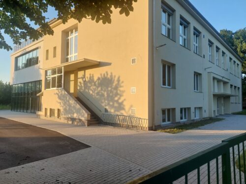 Děti se po dvou letech vrátí do Malšovy Lhoty. Škola získala pravomocnou kolaudaci